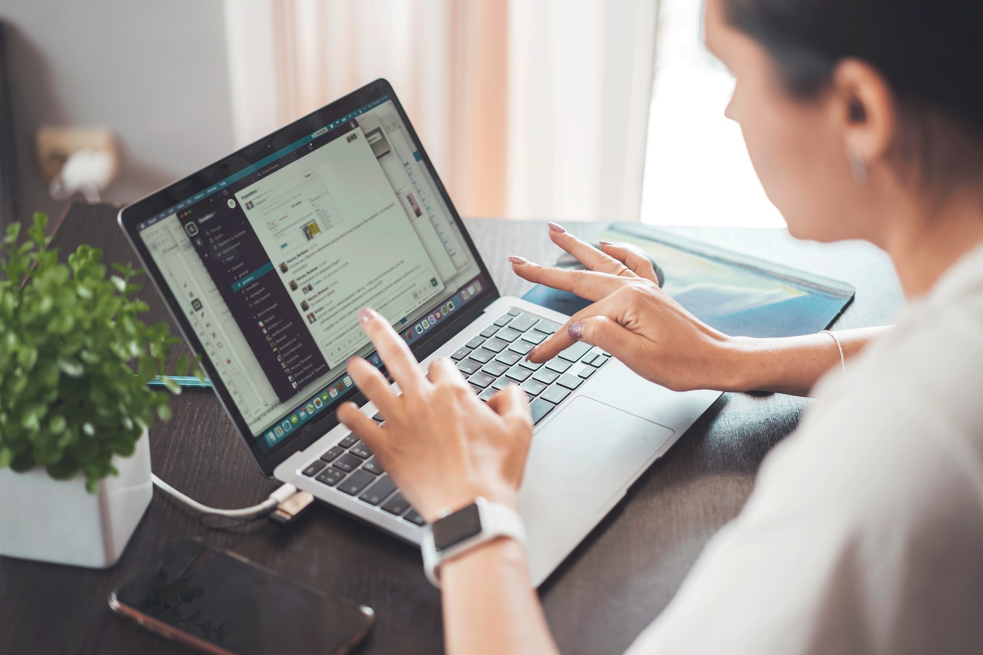 Students joining a global online class across multiple curricula